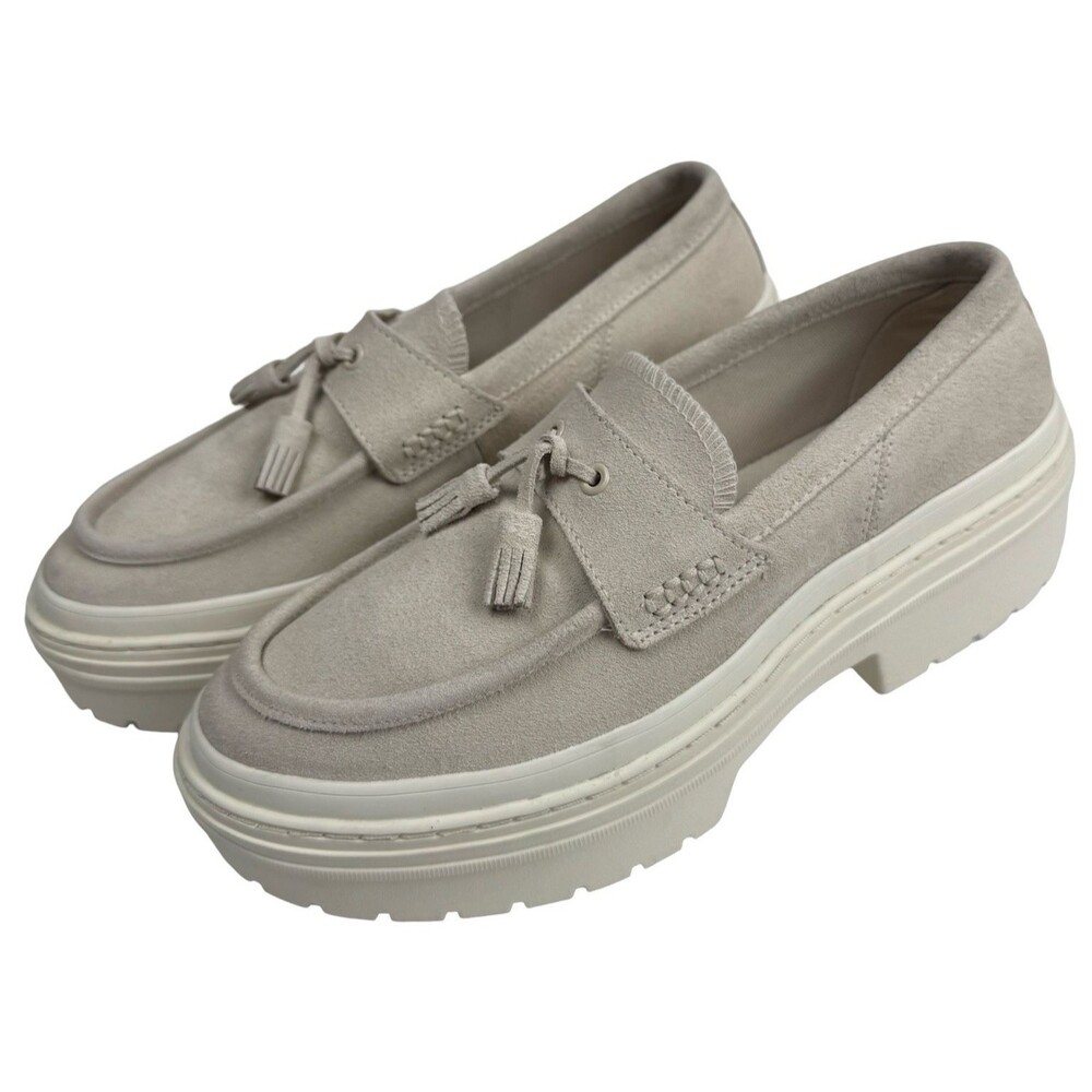 Converse Size 10. 5 Loafer Shoe Suede Tassel Lugged Heel Beige Chuck Taylor New